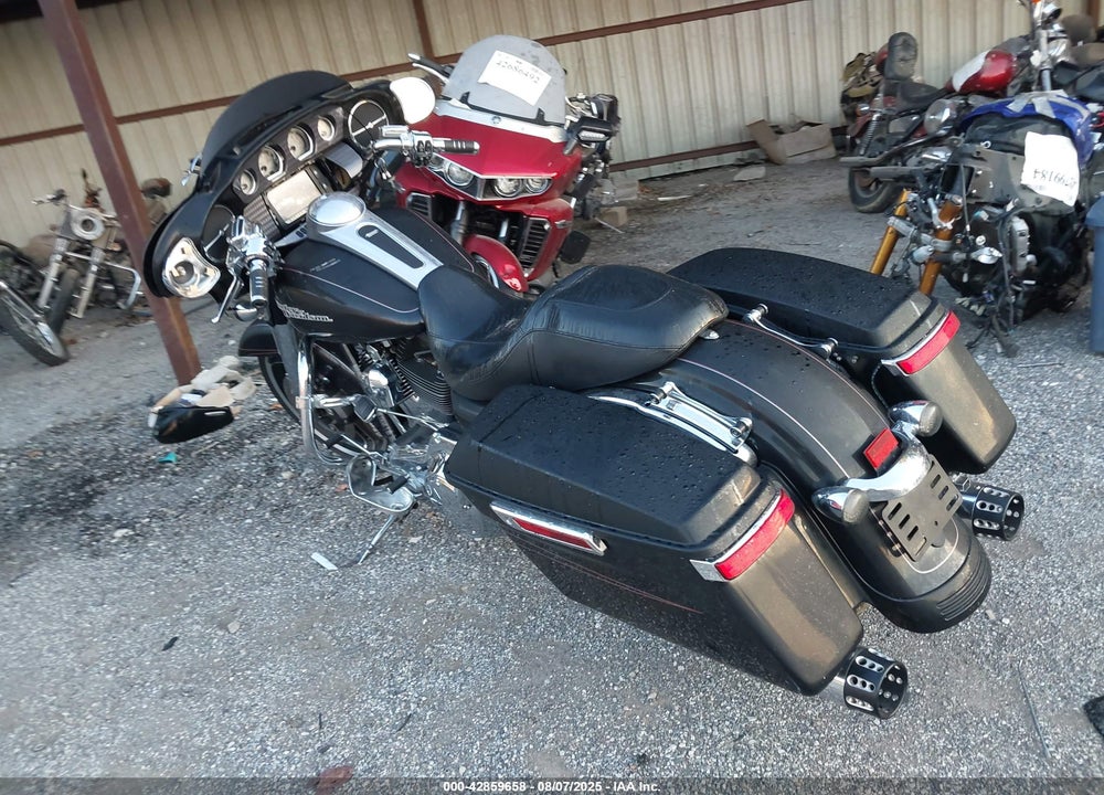 2015 HARLEY-DAVIDSON FLHXS STREET GLIDE SPECIAL VIN: 1HD1KRM10FB694321