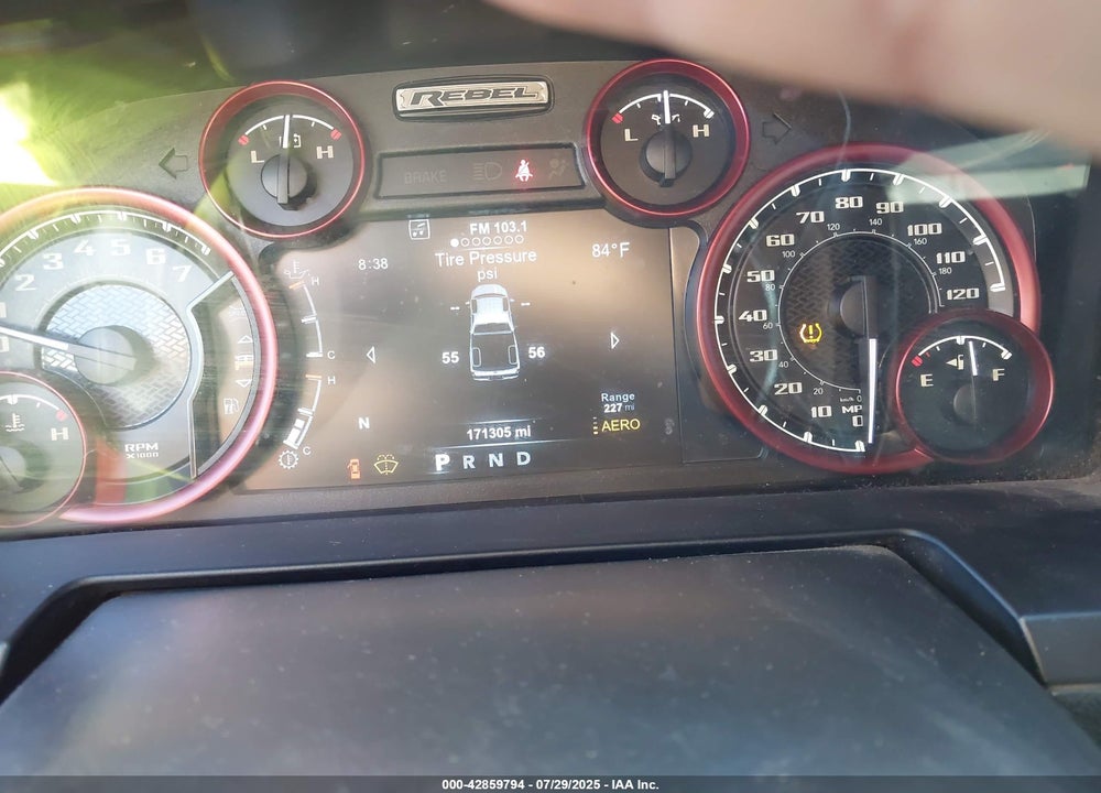 2017 RAM 1500 VIN: 1C6RR7YT2HS604337