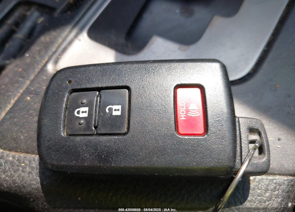 2018 TOYOTA RAV4 VIN: 2T3RFREVXJW791312