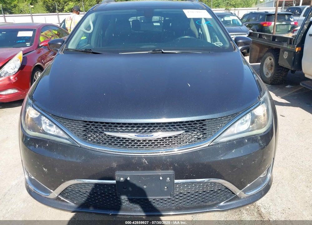 2020 CHRYSLER PACIFICA TOURING L VIN: 2C4RC1BG3LR276066