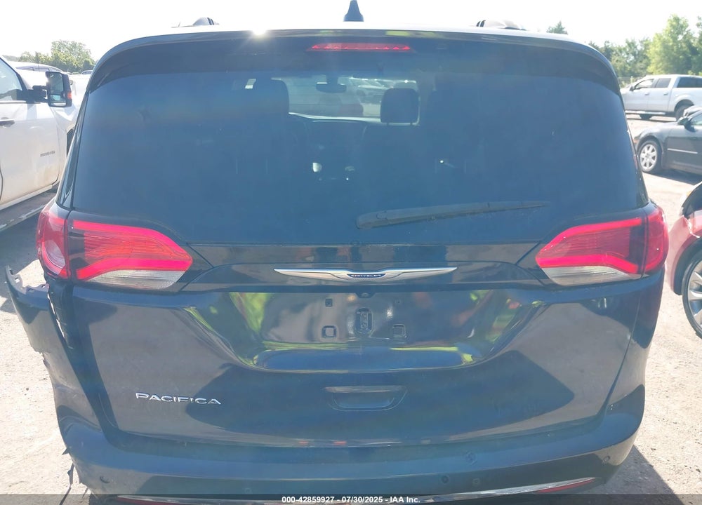 2020 CHRYSLER PACIFICA TOURING L VIN: 2C4RC1BG3LR276066