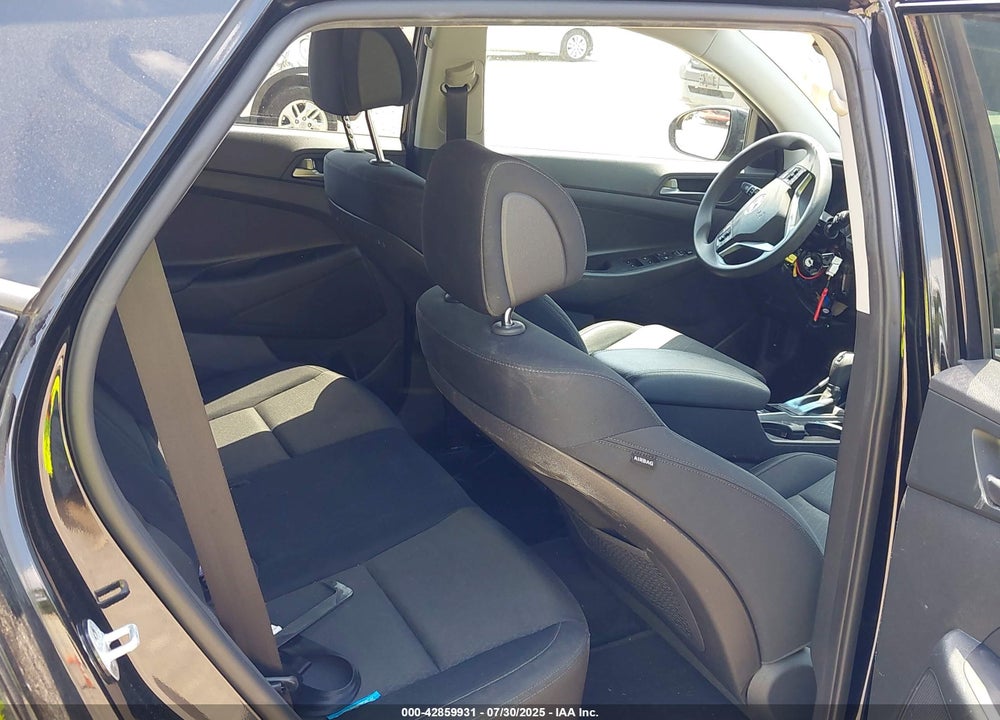 2016 HYUNDAI TUCSON SE VIN: KM8J3CA44GU243467