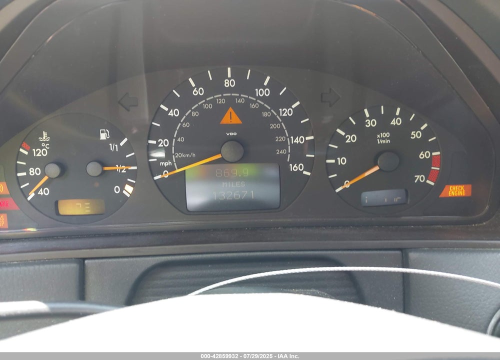 2000 MERCEDES-BENZ E 320 VIN: WDBJF65J0YB115591
