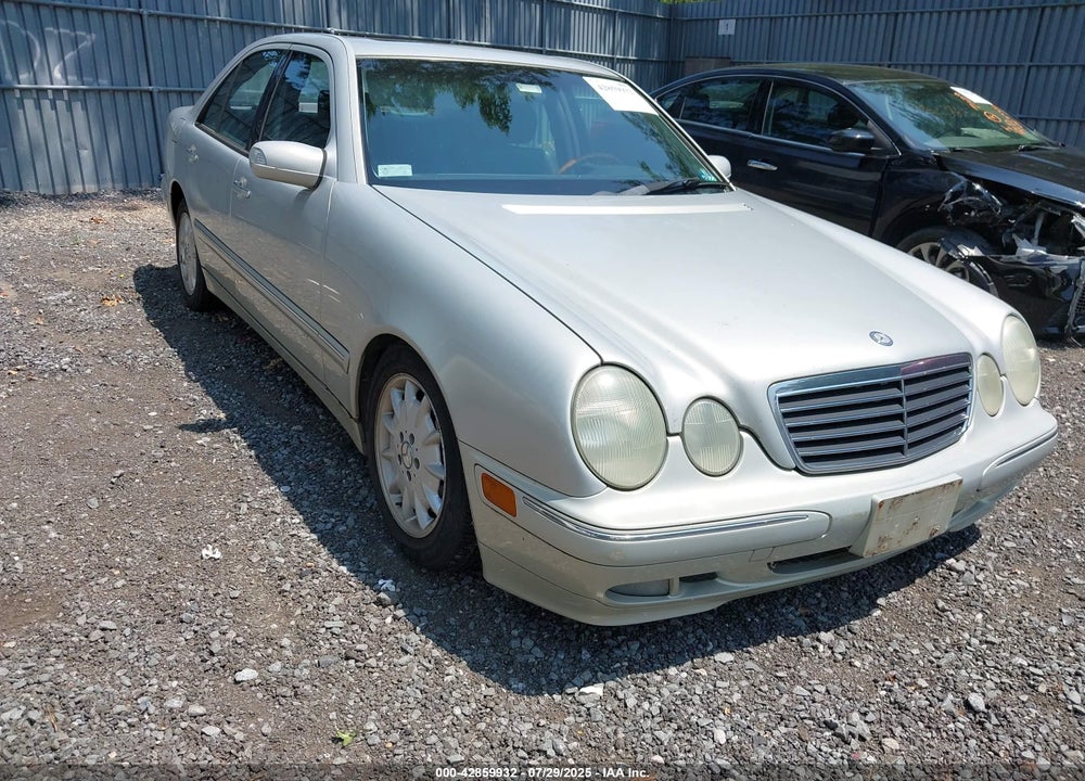 2000 MERCEDES-BENZ E 320 VIN: WDBJF65J0YB115591