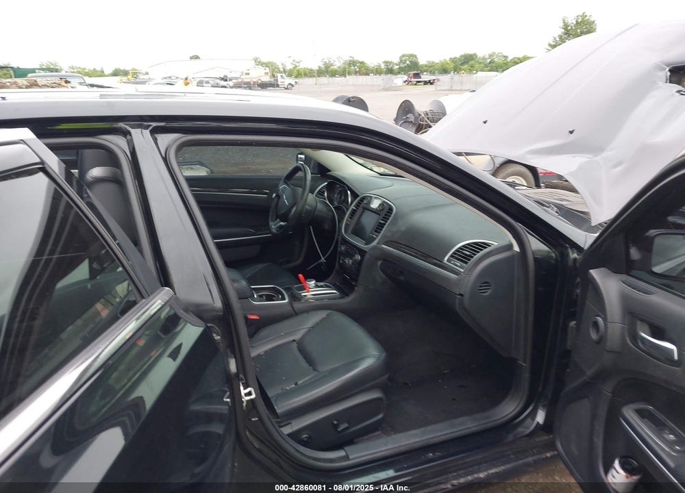 2015 CHRYSLER 300 VIN: 2C3CCARG2FH849436