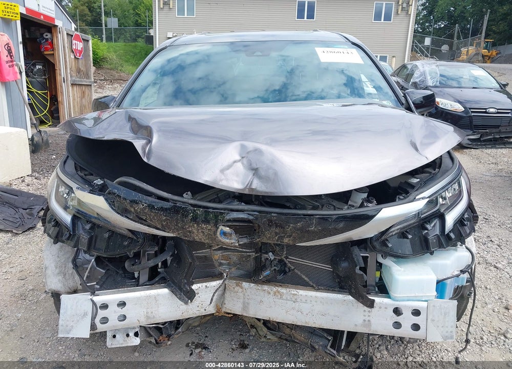 2021 TOYOTA SIENNA XSE VIN: 5TDXRKEC7MS065630