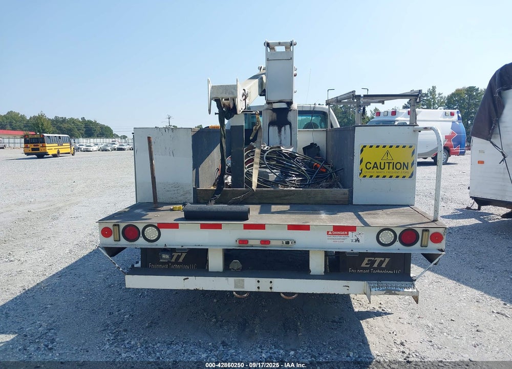2008 FORD F-450 CHASSIS XL/XLT VIN: 1FDXF46Y28ED45400