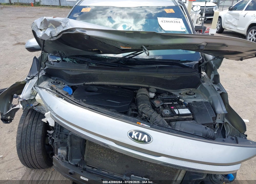 2021 KIA SELTOS VIN: KNDETCA24M7059564