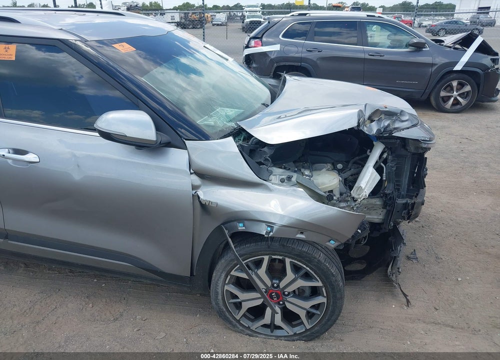 2021 KIA SELTOS VIN: KNDETCA24M7059564
