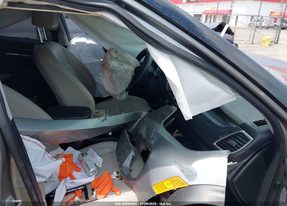 2021 KIA SELTOS VIN: KNDETCA24M7059564