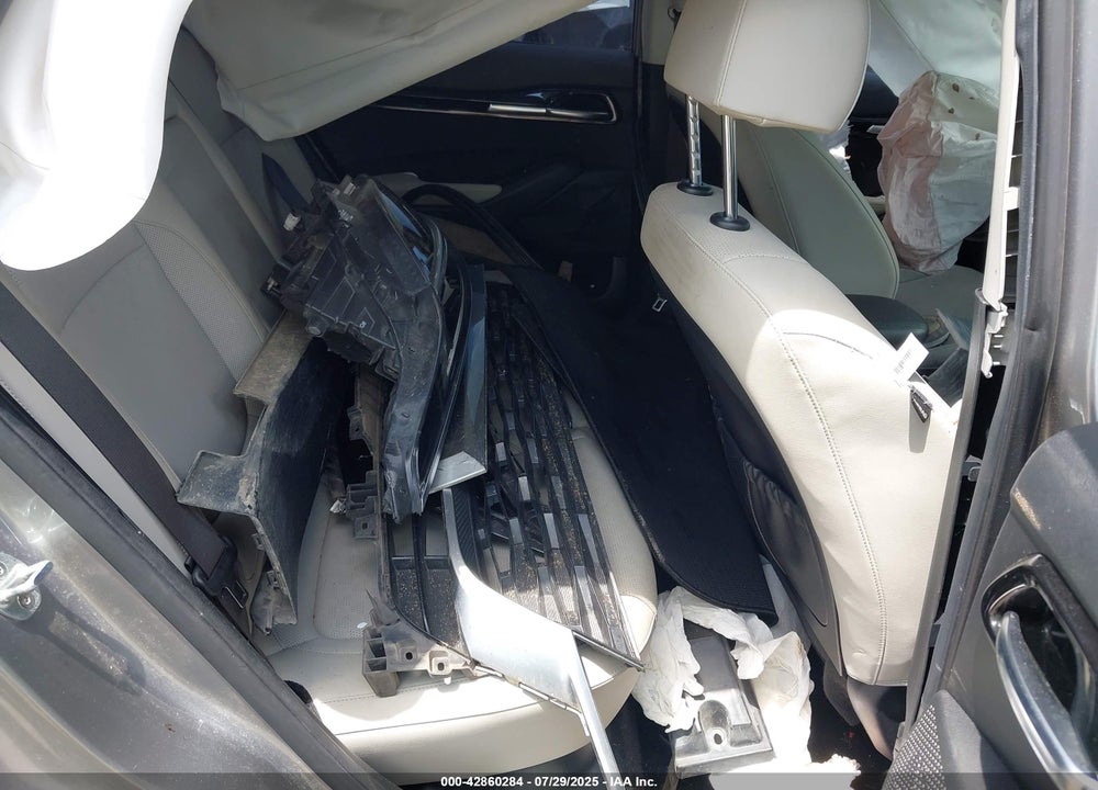 2021 KIA SELTOS VIN: KNDETCA24M7059564