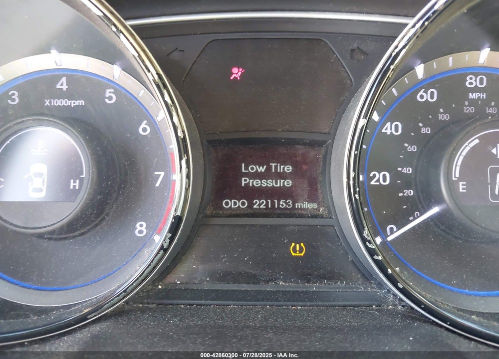 2013 HYUNDAI SONATA VIN: 5NPEB4AC3DH655987