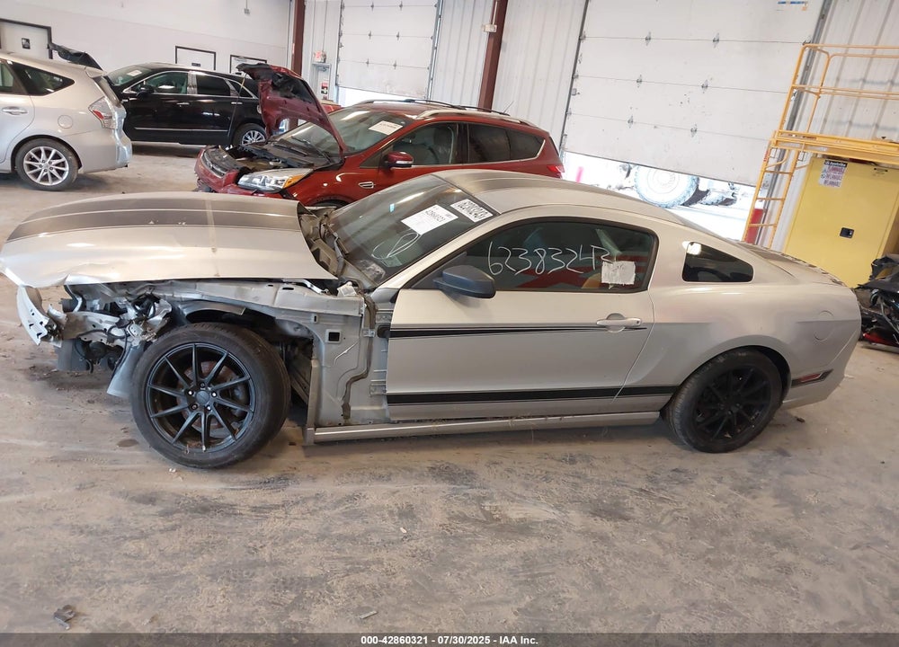 2014 FORD ALL MODELS VIN: 1ZVBP8AM3E5318738