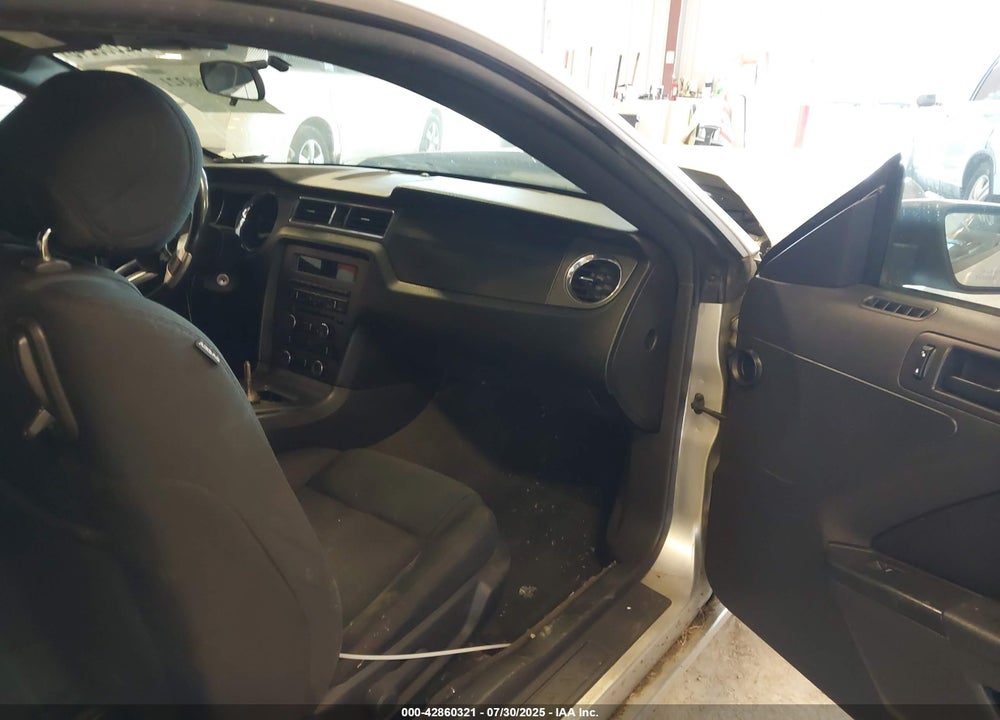 2014 FORD ALL MODELS VIN: 1ZVBP8AM3E5318738