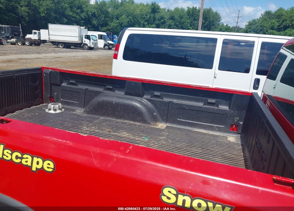 2006 GMC SIERRA 2500HD WORK TRUCK VIN: 1GTHK24U66E133511