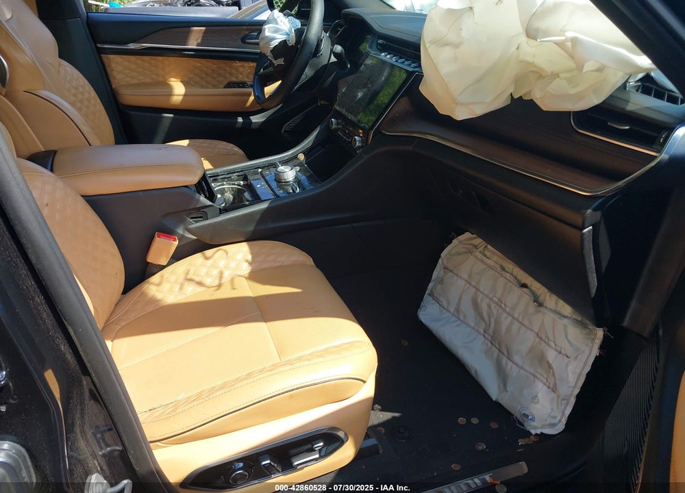 2024 JEEP GRAND CHEROKEE 4XE SUMMIT VIN: 1C4RJYE69R8942854