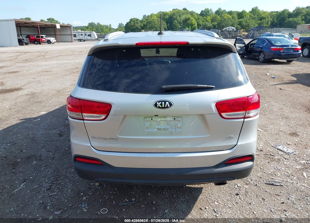 2018 KIA SORENTO VIN: 5XYPG4A58JG394693