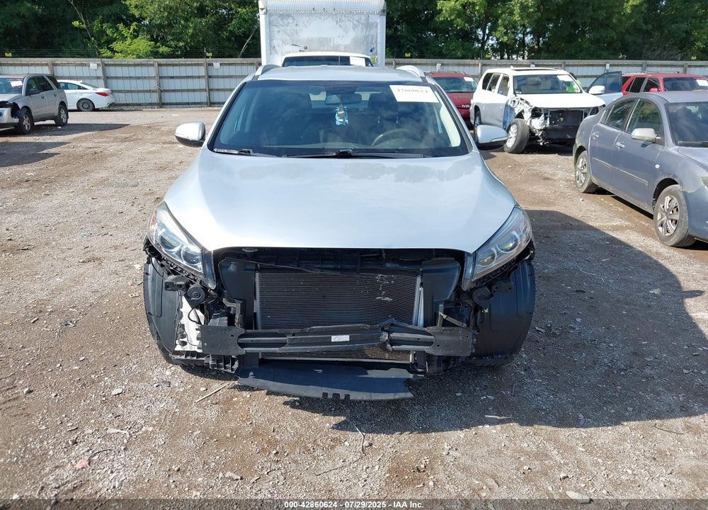 2018 KIA SORENTO VIN: 5XYPG4A58JG394693
