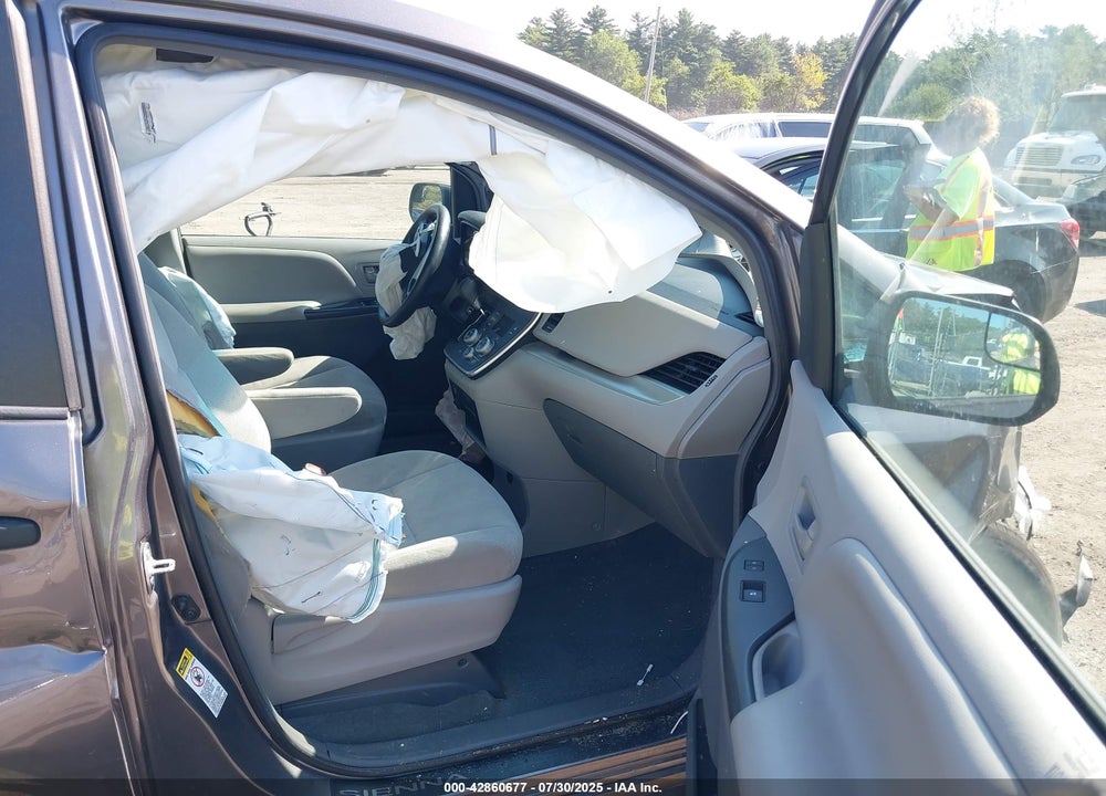 2015 TOYOTA SIENNA L 7 PASSENGER VIN: 5TDZK3DCXFS644814