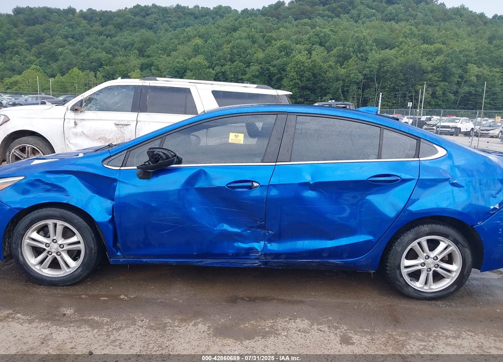 2017 CHEVROLET CRUZE LT AUTO VIN: 1G1BE5SM8H7182887