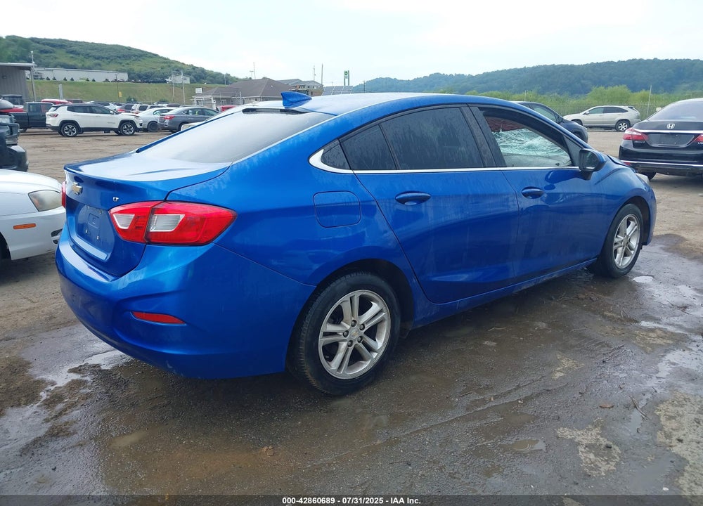 2017 CHEVROLET CRUZE LT AUTO VIN: 1G1BE5SM8H7182887