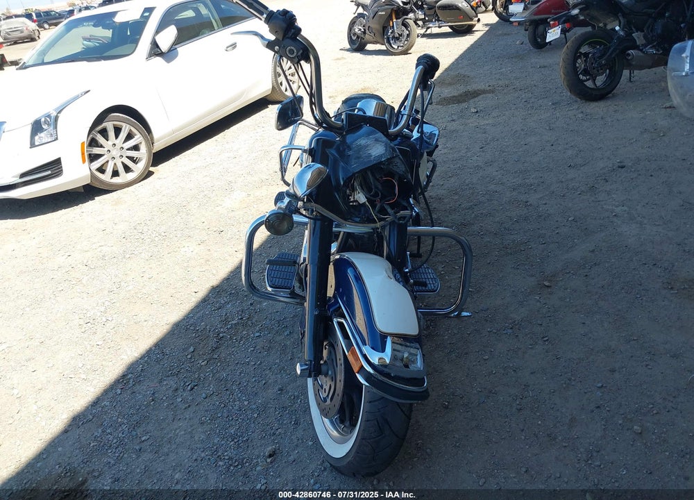 2002 HARLEY-DAVIDSON FLHPI VIN: 1HD1FHW182Y635875
