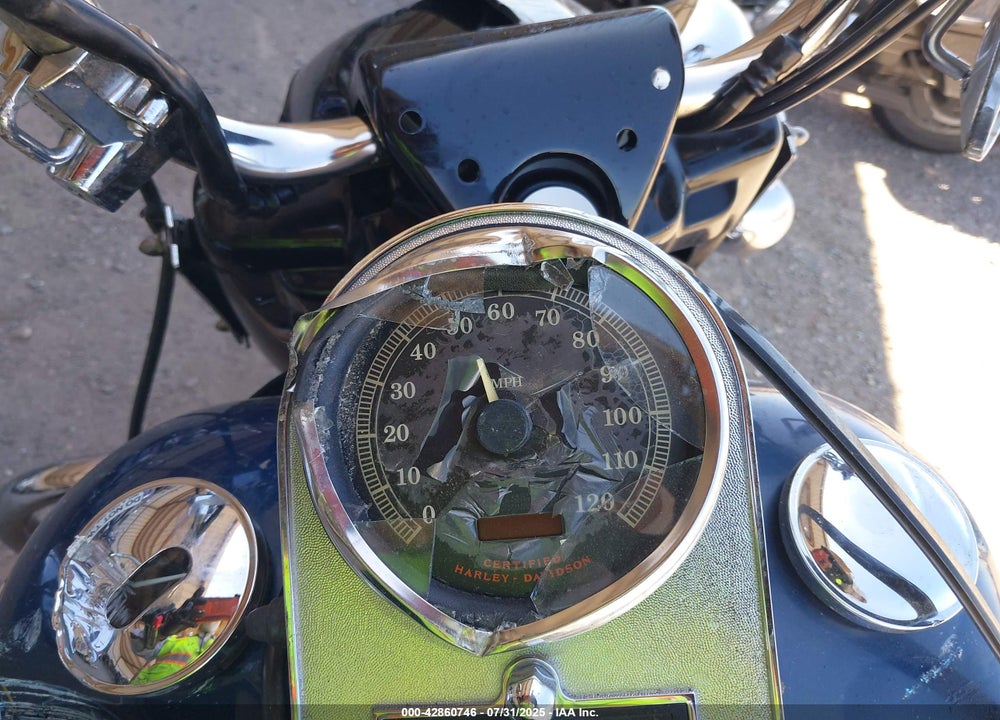 2002 HARLEY-DAVIDSON FLHPI VIN: 1HD1FHW182Y635875