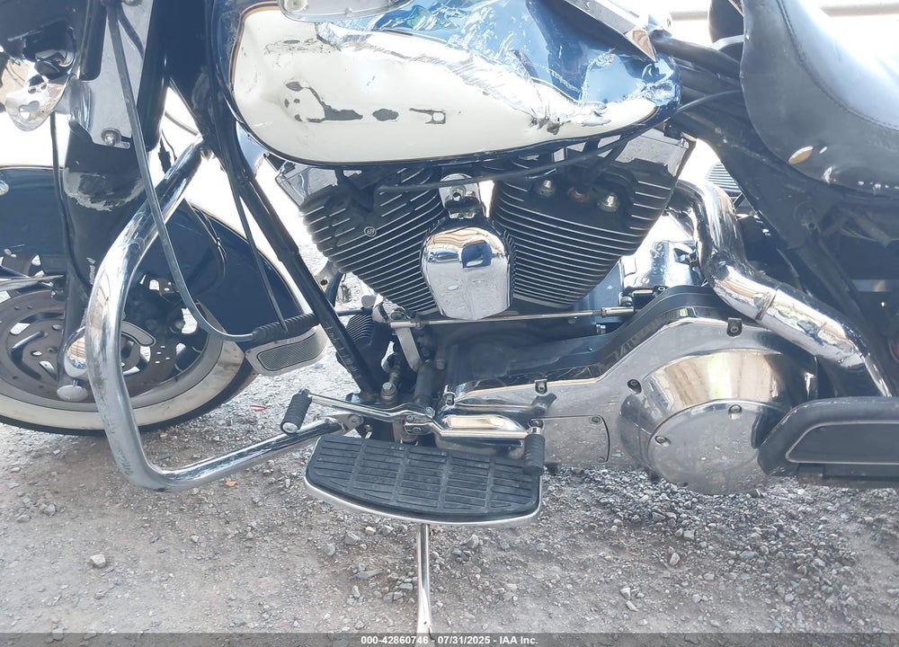 2002 HARLEY-DAVIDSON FLHPI VIN: 1HD1FHW182Y635875