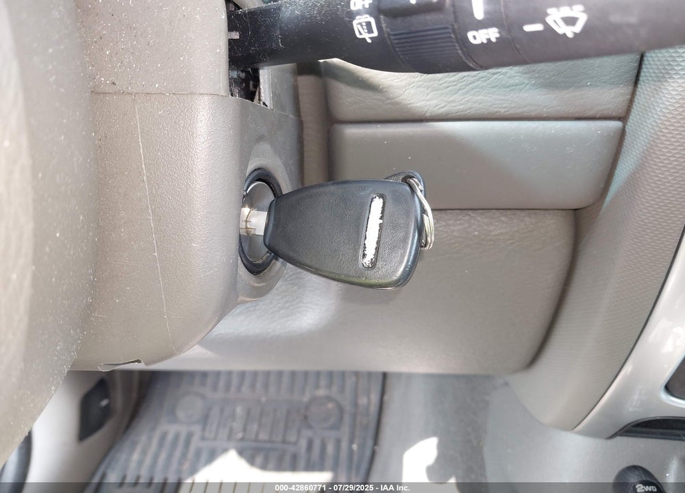 2007 JEEP LIBERTY VIN: 1J4GL58KX7W523326