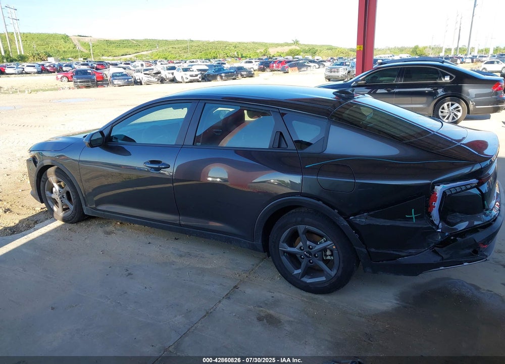 2025 KIA K4 VIN: 3KPFT4DE1SE047675