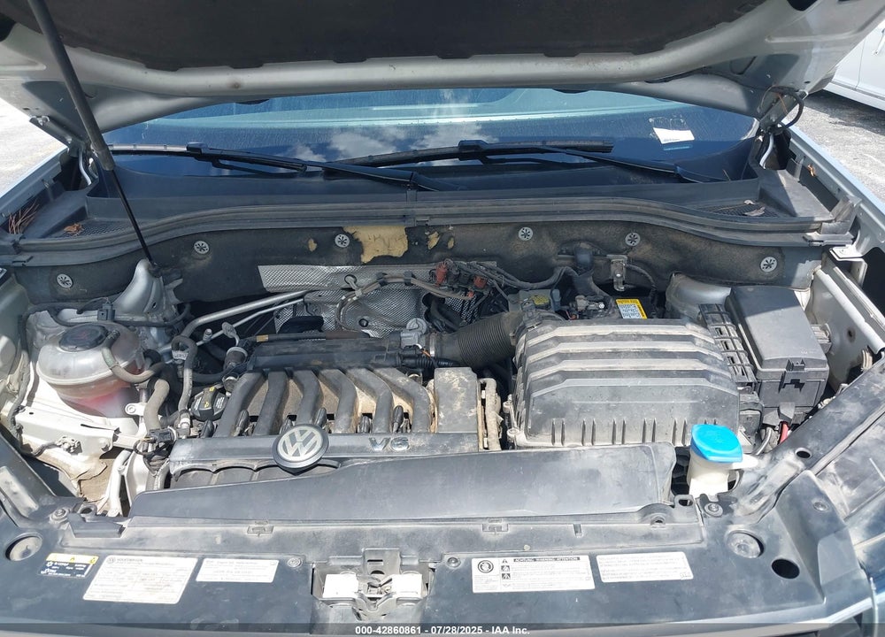 2019 VOLKSWAGEN ATLAS VIN: 1V2UR2CA5KC576089