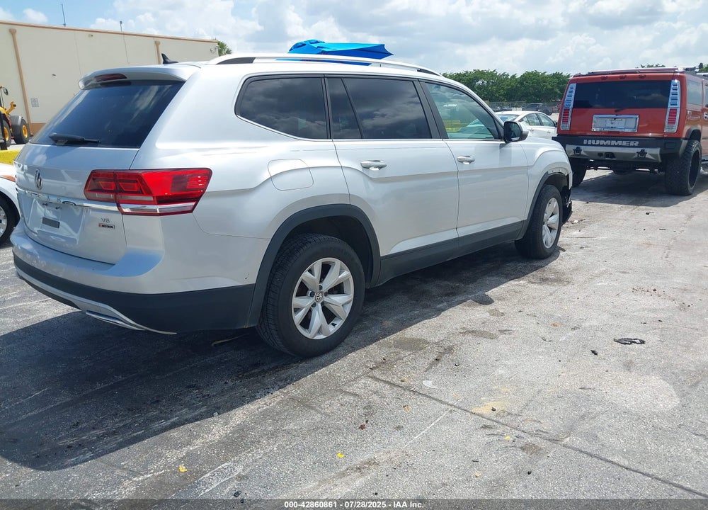 2019 VOLKSWAGEN ATLAS VIN: 1V2UR2CA5KC576089