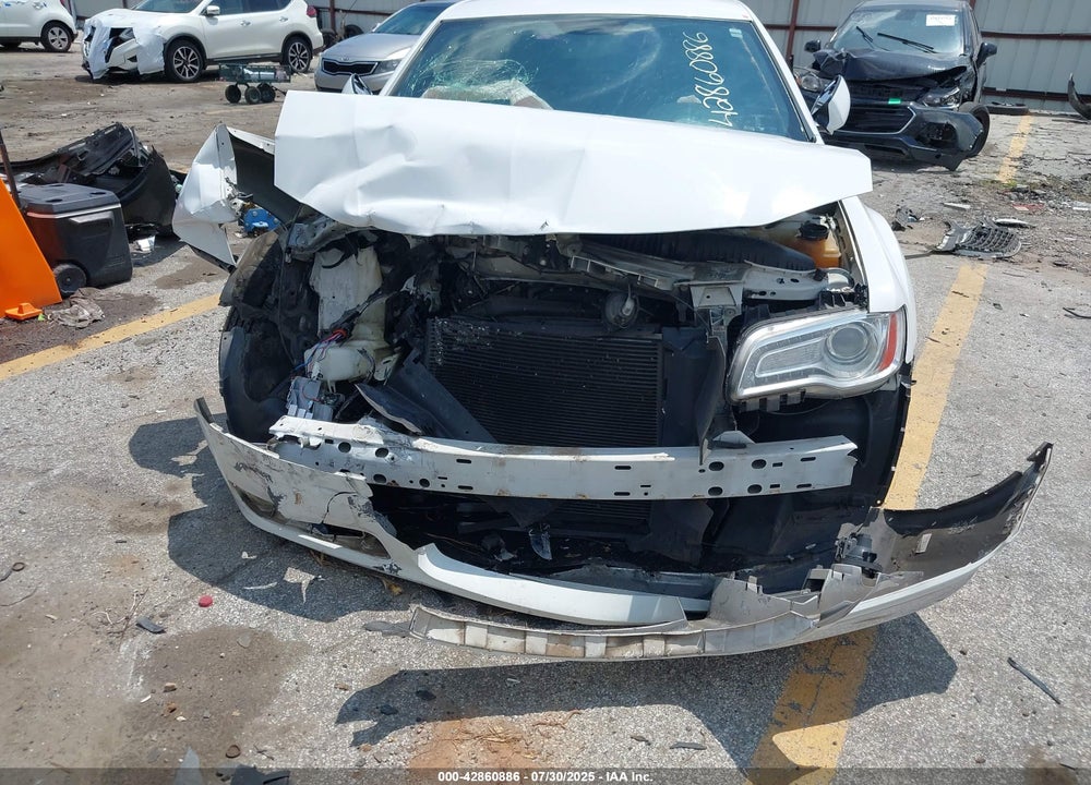 2013 CHRYSLER 300 VIN: 2C3CCAAGXDH657089
