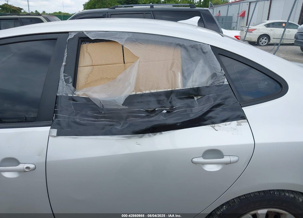 2009 HYUNDAI ELANTRA GLS VIN: KMHDU46D09U747543