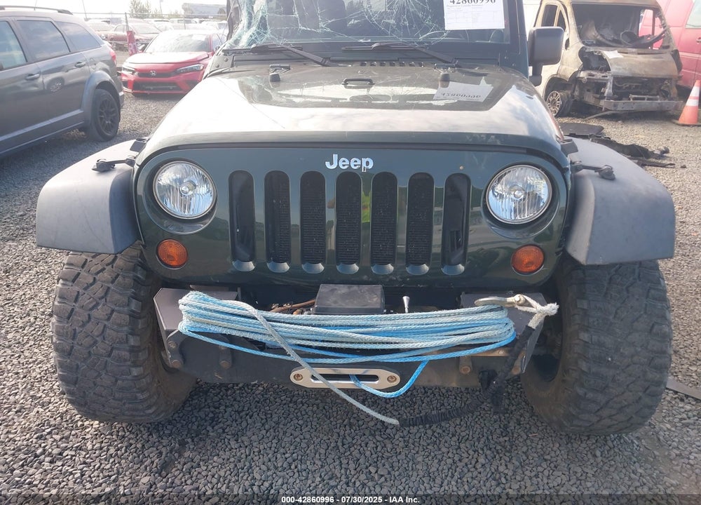 2011 JEEP WRANGLER / VIN: 1J4BA6D16BL550004