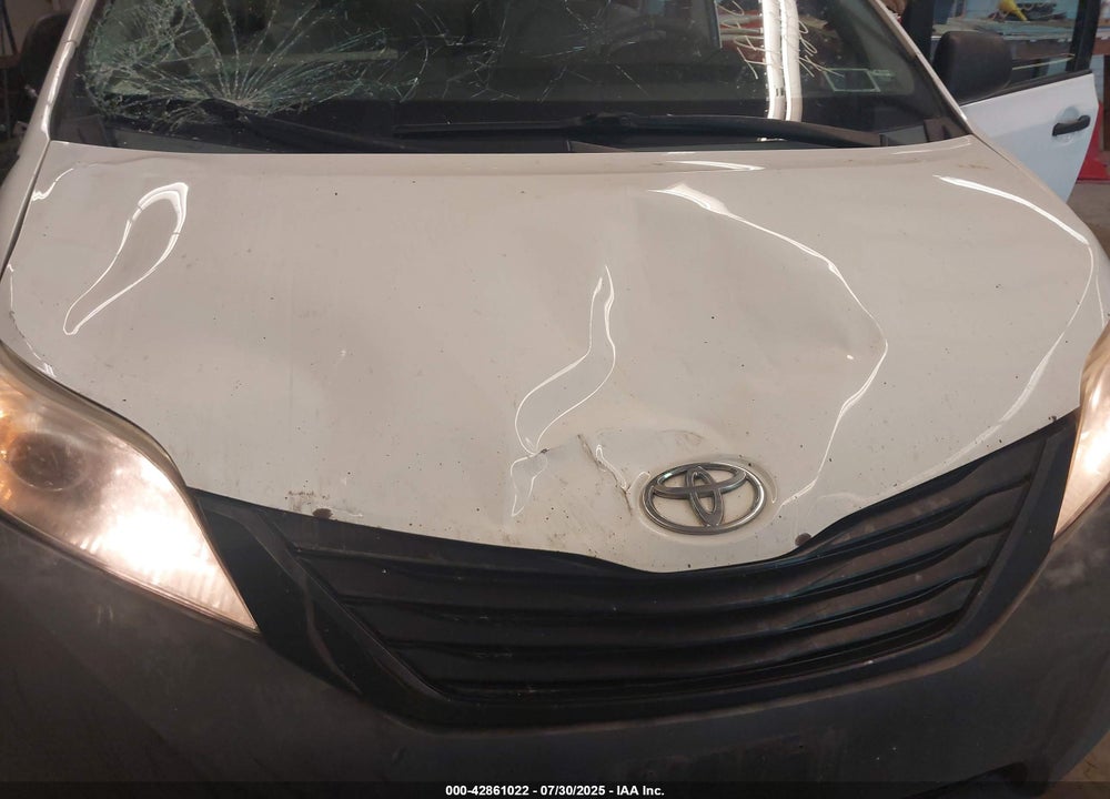 2013 TOYOTA SIENNA VIN: 5TDZK3DC4DS326541