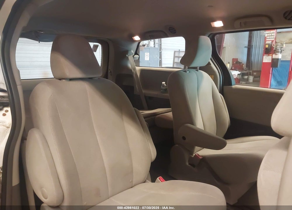 2013 TOYOTA SIENNA VIN: 5TDZK3DC4DS326541