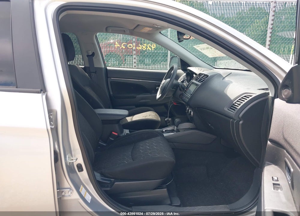 2021 MITSUBISHI OUTLANDER SPORT VIN: JA4ARUAU2MU031889