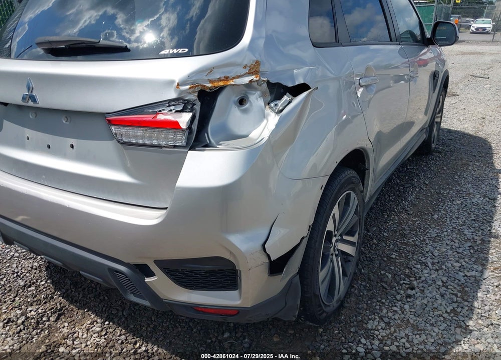 2021 MITSUBISHI OUTLANDER SPORT VIN: JA4ARUAU2MU031889