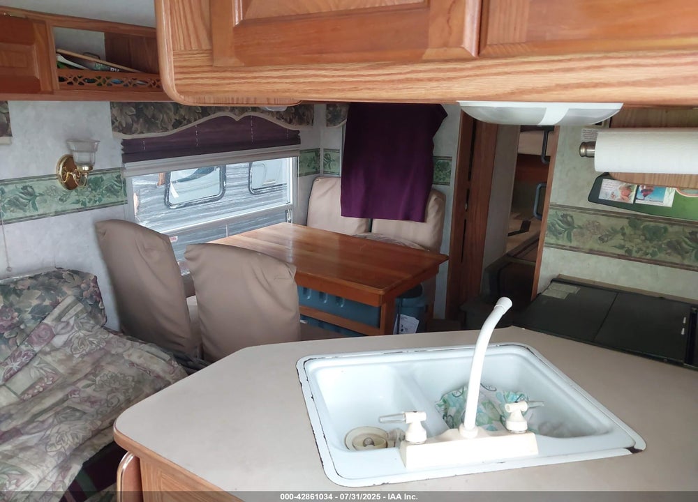 2004 COUGAR 5TH WHEEL VIN: 4YDF285284K041268