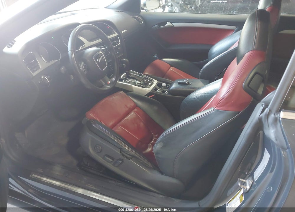 2011 AUDI S5 VIN: WAUCGAFH2BN019549