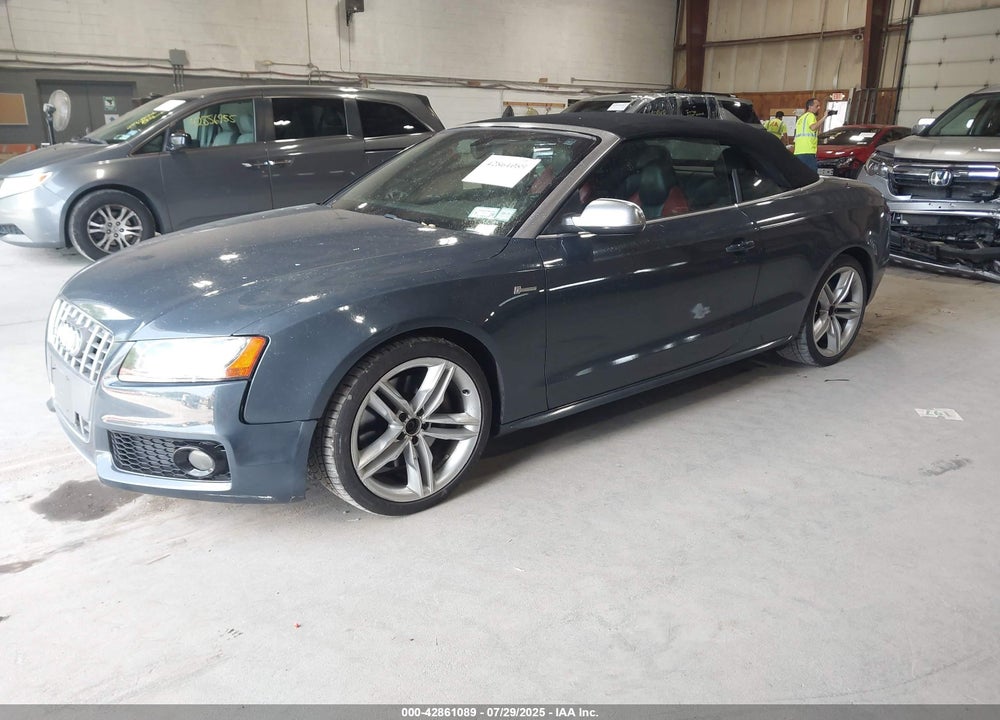 2011 AUDI S5 VIN: WAUCGAFH2BN019549