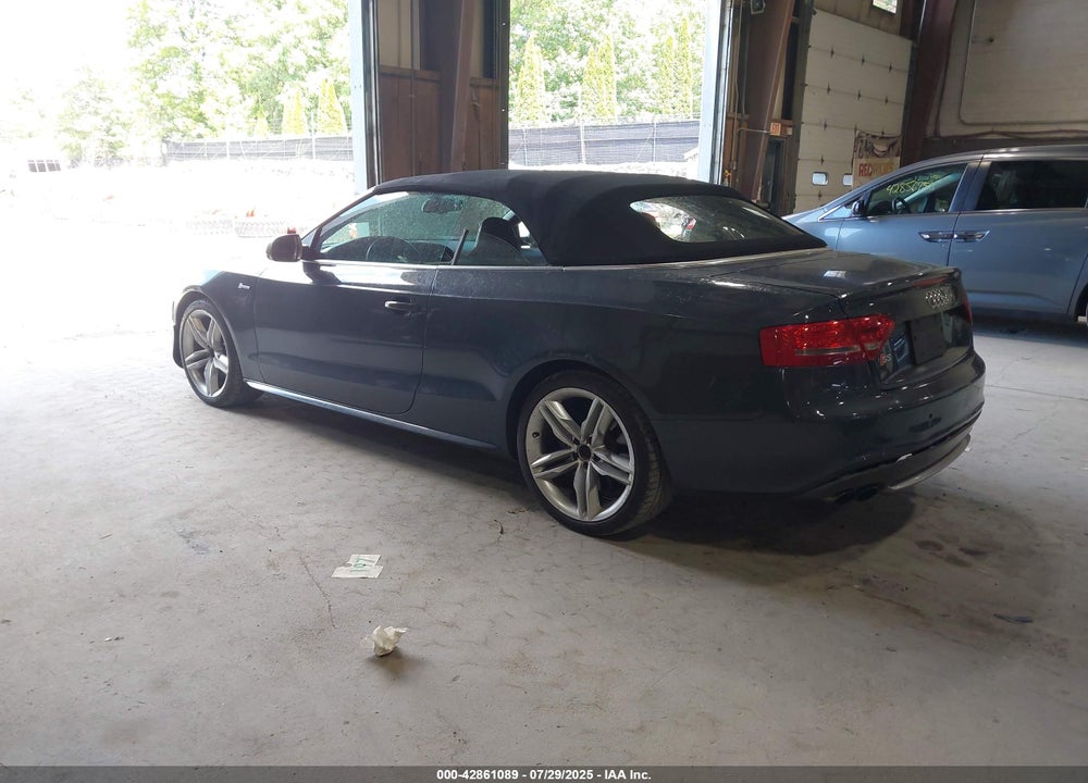 2011 AUDI S5 VIN: WAUCGAFH2BN019549