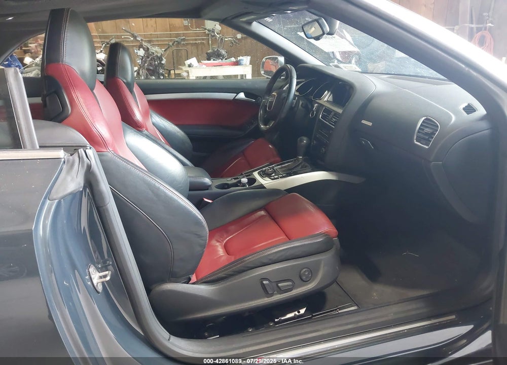 2011 AUDI S5 VIN: WAUCGAFH2BN019549