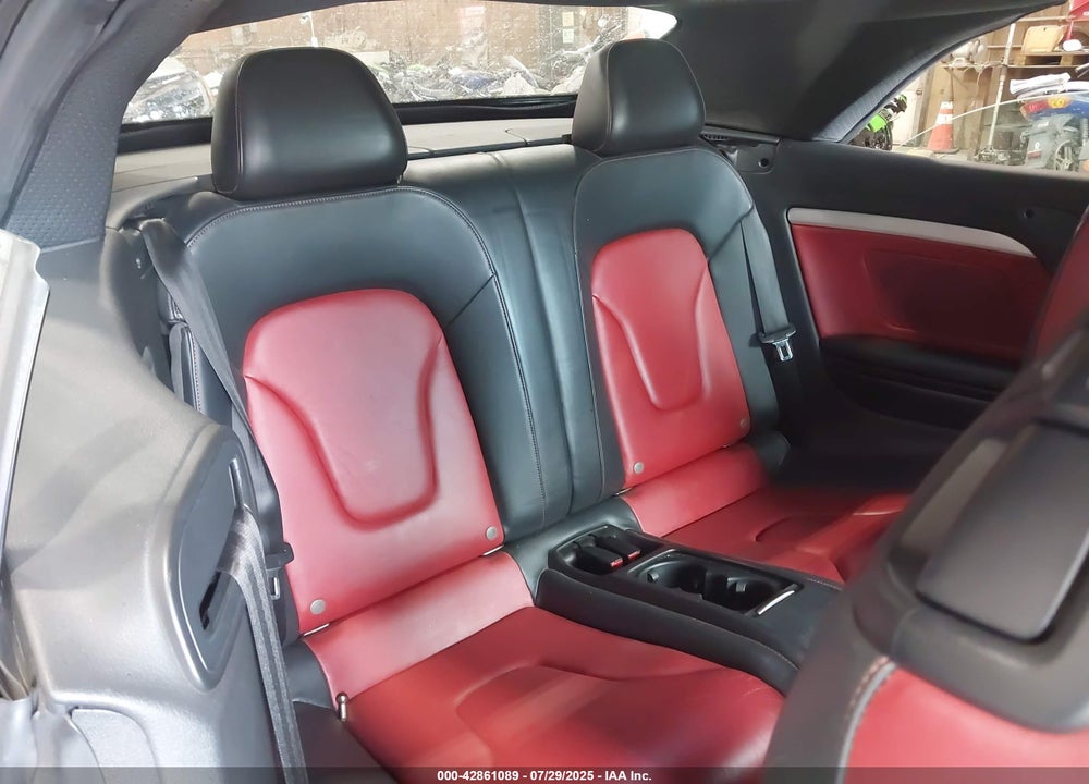 2011 AUDI S5 VIN: WAUCGAFH2BN019549