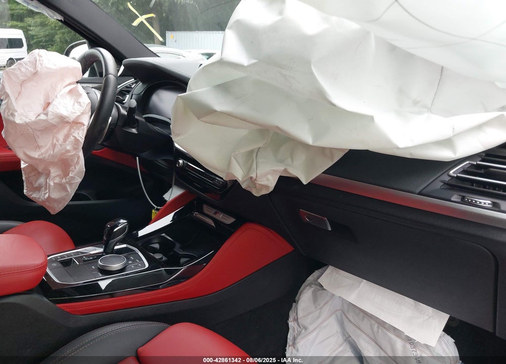 2022 BMW X4 VIN: 5UX43DT05N9K14429
