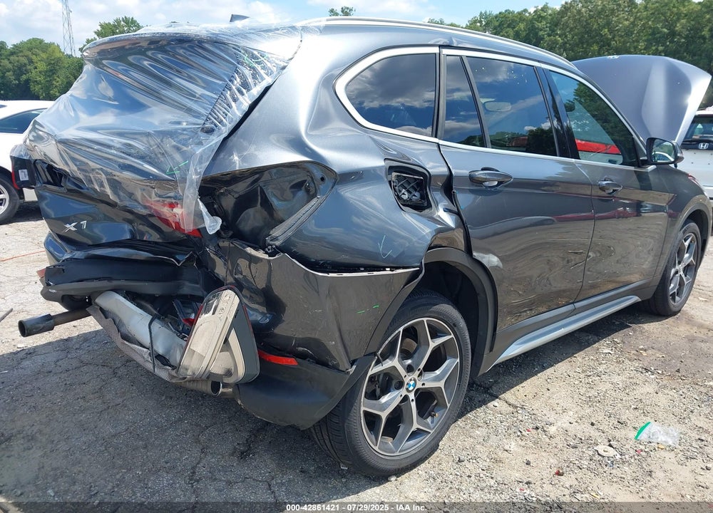 2018 BMW X1 VIN: WBXHT3C32J3H30693