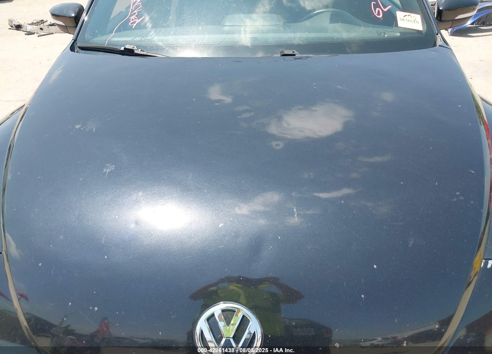 2014 VOLKSWAGEN BEETLE VIN: 3VWVS7AT2EM664092