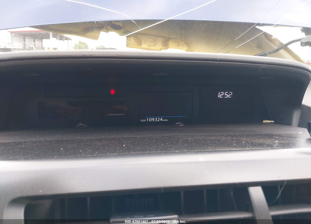 2016 TOYOTA PRIUS V VIN: JTDZN3EU5GJ048815