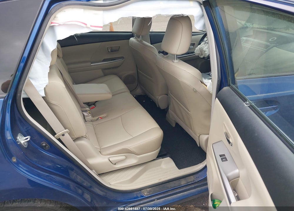 2016 TOYOTA PRIUS V VIN: JTDZN3EU5GJ048815